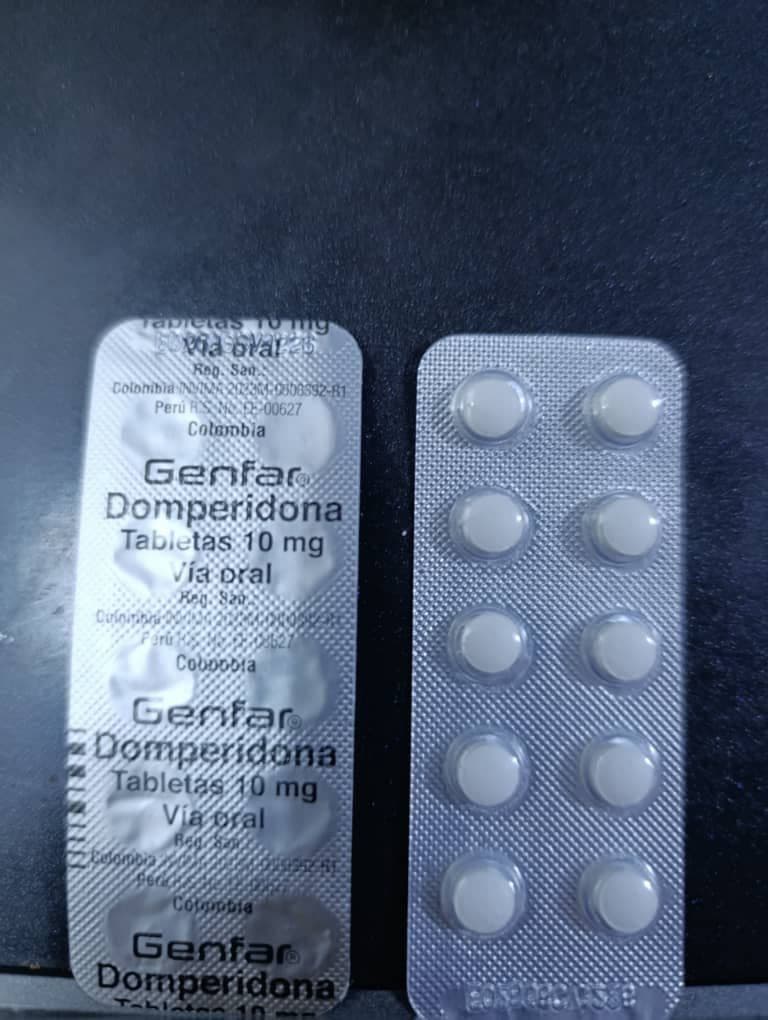 Domperidona ---- omeprazol ----metoclopramida